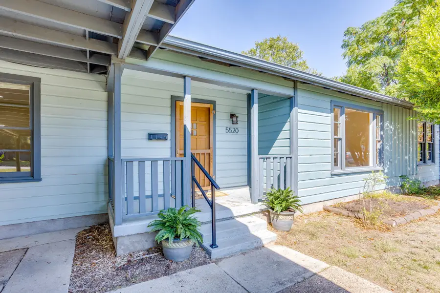 5520 Asbury Drive, River Oaks, TX 76114 - #2