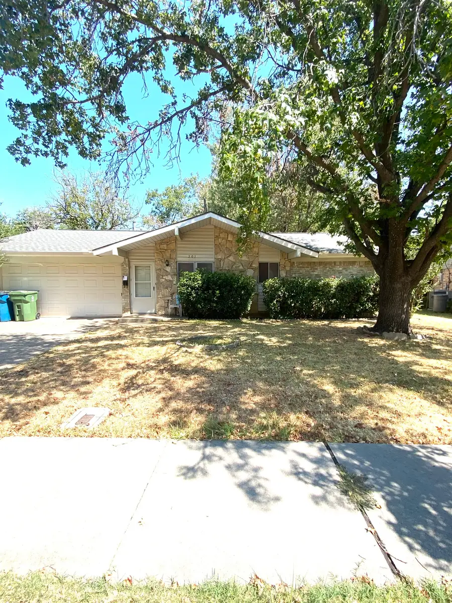 207 Centennial Drive, Lewisville, TX 75067 - #3