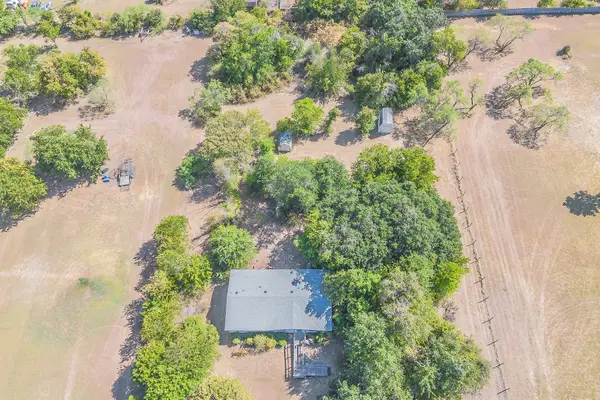 822 Quail Run, Cleburne, TX 76031