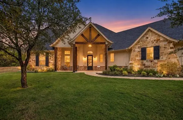 605 Embers Lane, Weatherford, TX 76085