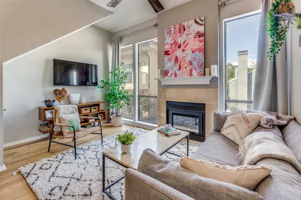 3907 Throckmorton Street #2, Dallas, TX 75219