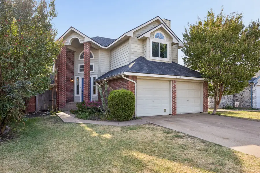 6733 Driffield Circle W, North Richland Hills, TX 76182 - #2