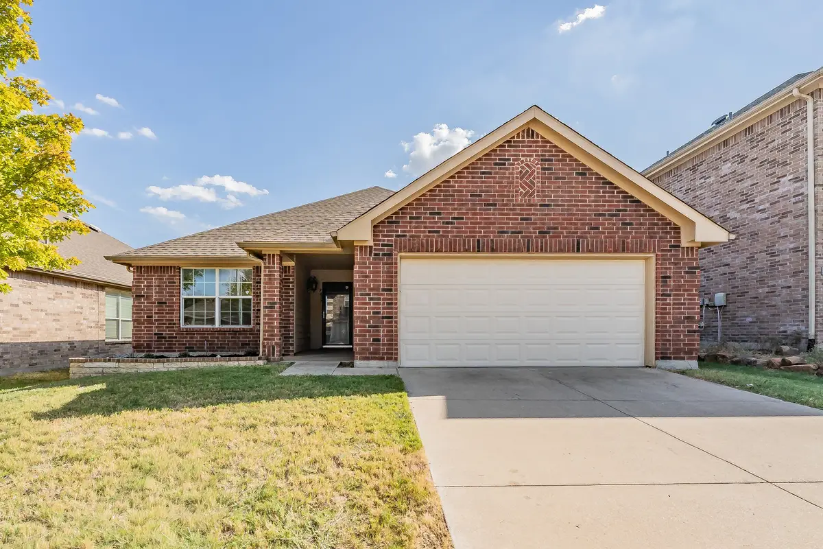 9417 Tierra Verde Drive, Fort Worth, TX 76177 - #1