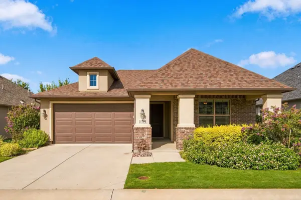 10304 Claystone Drive, Denton, TX 76207