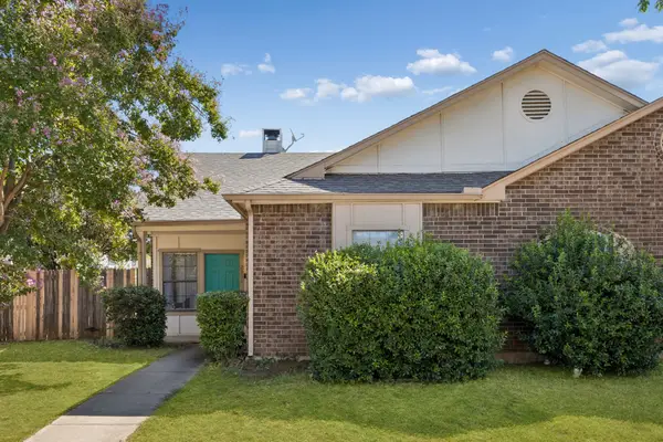2906 Northrope Street, Euless, TX 76039
