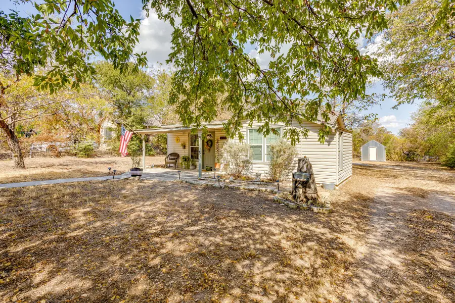 404 Calgary Road, Azle, TX 76020 - #3