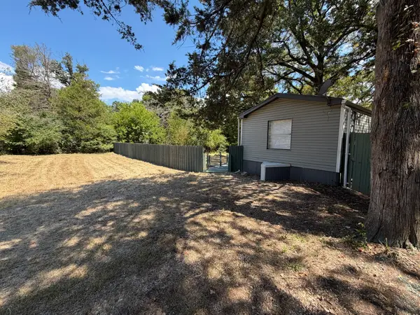 3278 Cedar Bend Drive, Wills Point, TX 75169