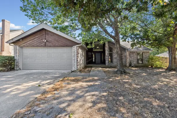 515 Highland Oaks Drive, Greenville, TX 75402