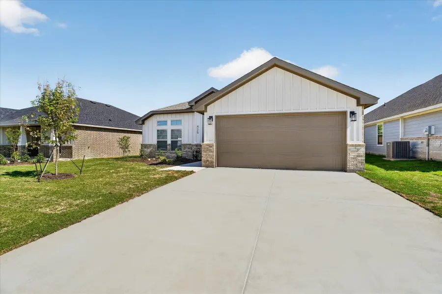 425 Rose Avenue, Cleburne, TX 76033 - #3
