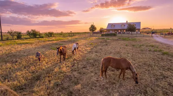 8928 County Road 1232, Godley, TX 76044