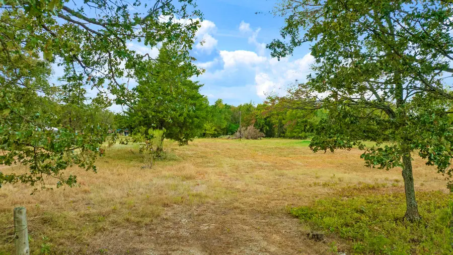 1374 County Road 45800, Blossom, TX 75416 - #3