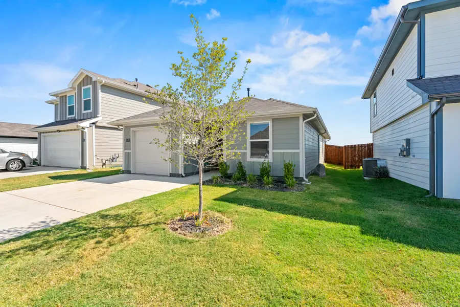 5509 Corduroy Road, Krum, TX 76249 - #3