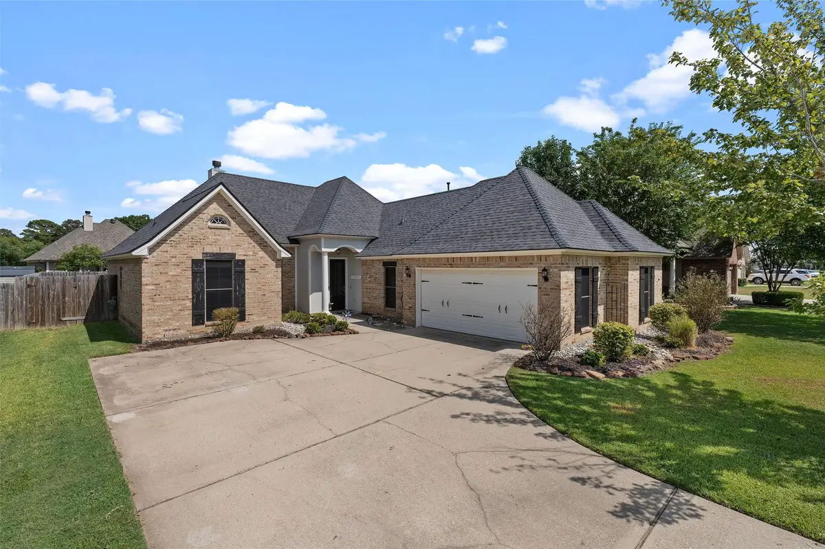 3911 Le Brooke Lane, Benton, LA 71006 - #1