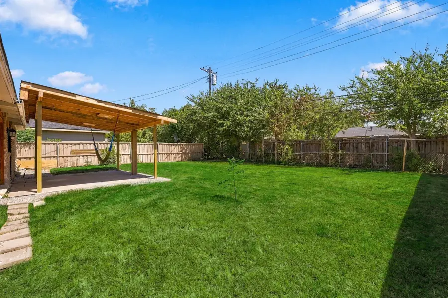 3214 Parker Street, Irving, TX 75062 - #2