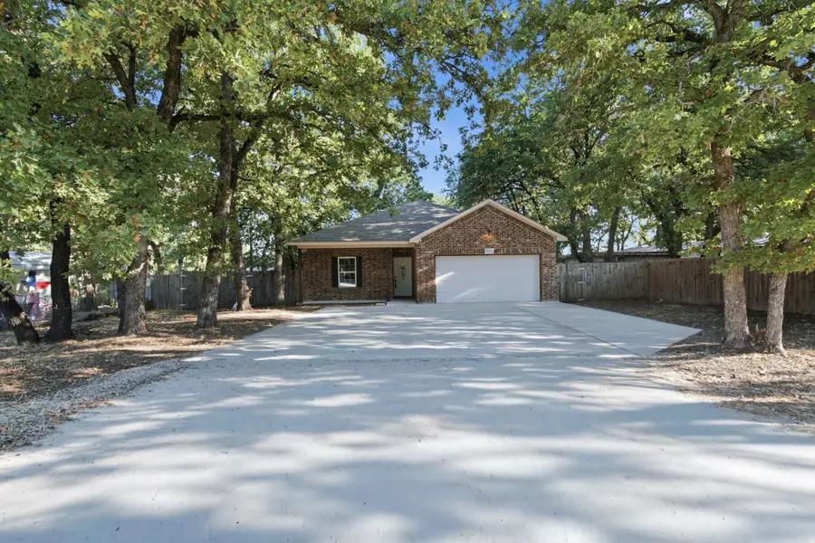 1837 Jennifer Court, Pelican Bay, TX 76020 - #2