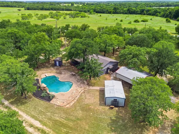 992 Fm 2210, Bridgeport, TX 76426