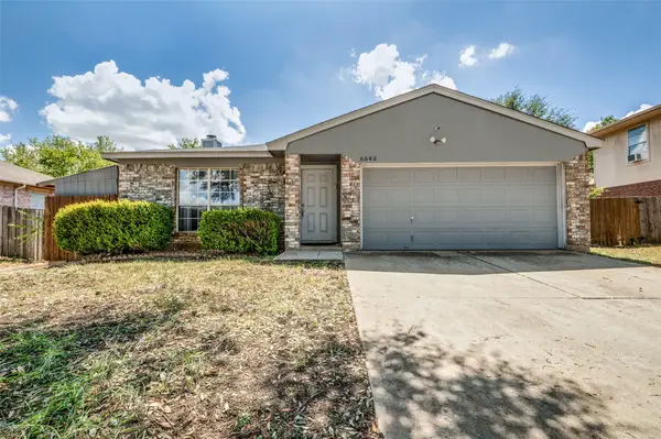 6542 Nellie Drive, Arlington, TX 76002