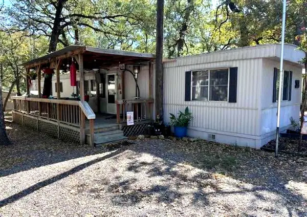 512 Mill Creek Resort Road #38, Pottsboro, TX 75076