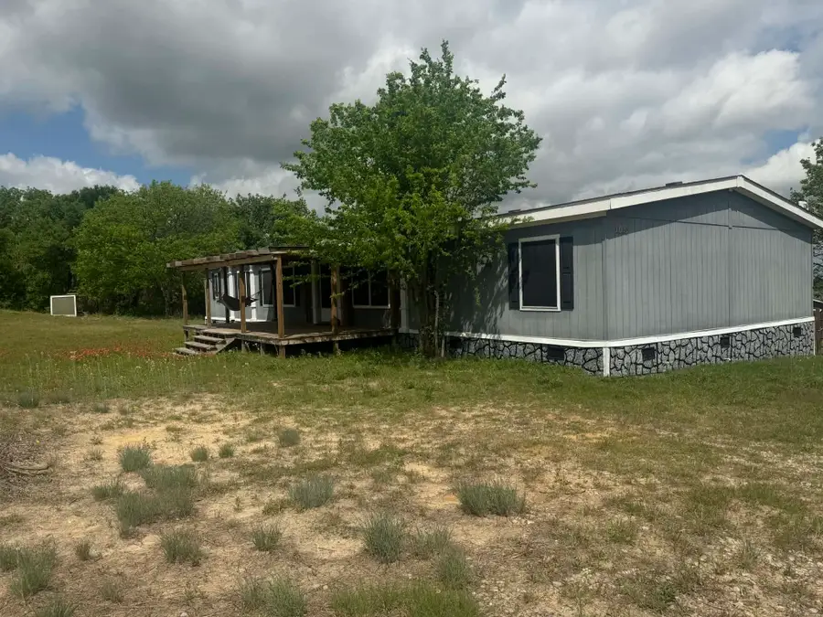 1085 Highland Circle, Springtown, TX 76082 - #2