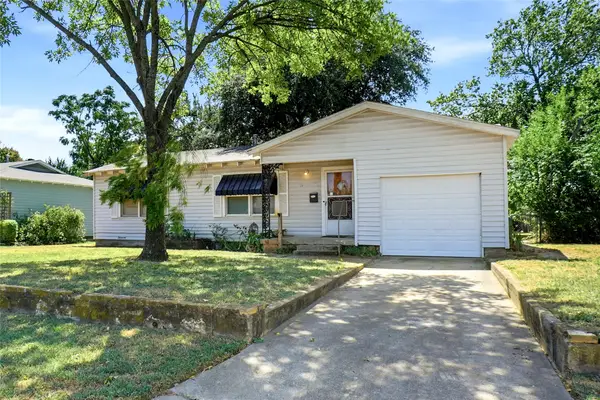123 Charlene Drive, Hurst, TX 76053