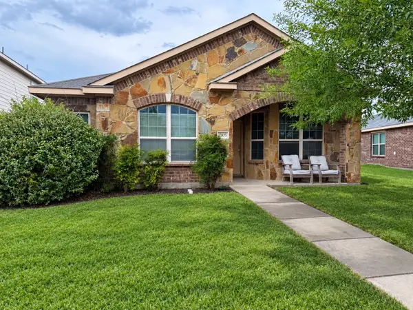 1805 Overlook Drive, Lancaster, TX 75146