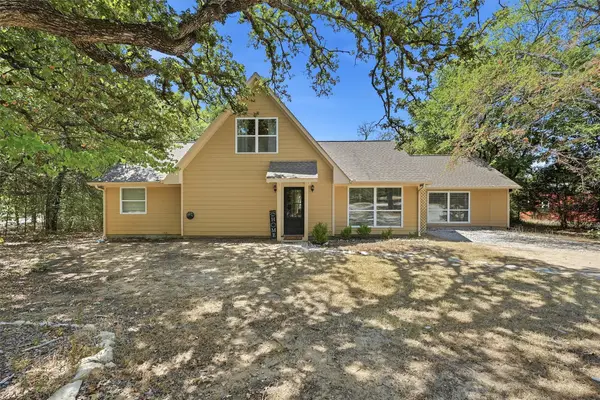 90 County Road 2256, Valley View, TX 76272