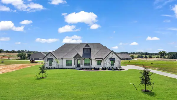 119 Guynell Ridge, Decatur, TX 76234