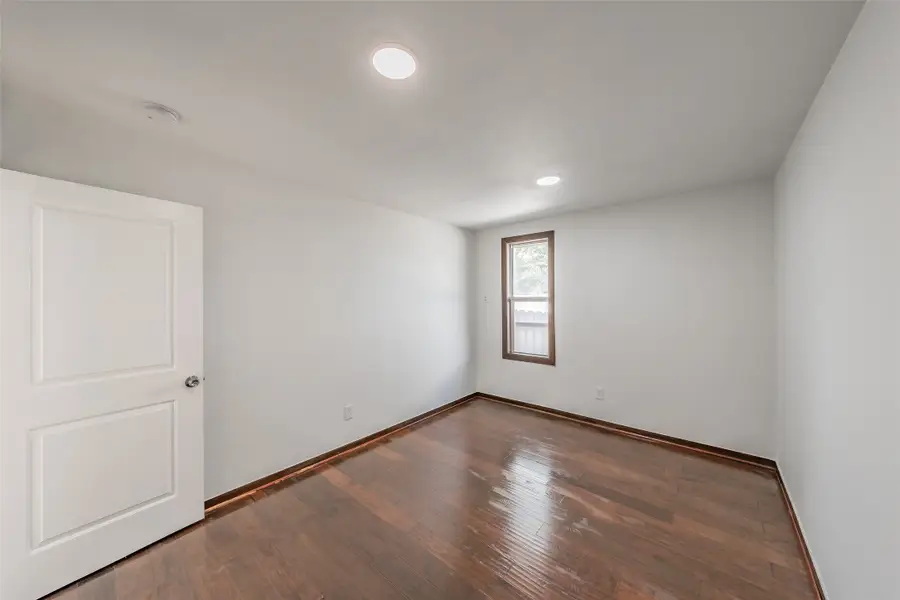 1603 Whitaker Avenue, Dallas, TX 75216 - #2