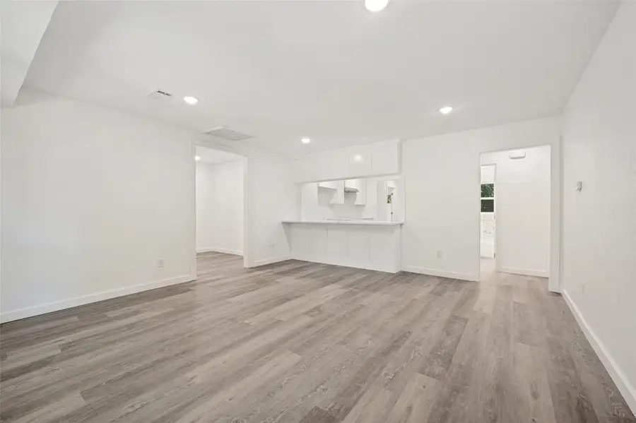 2661 Hudspeth Avenue, Dallas, TX 75216 - #3