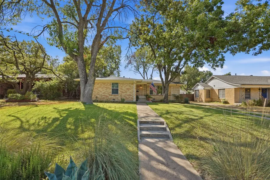 2908 Ryan Place Drive, Fort Worth, TX 76110 - #3