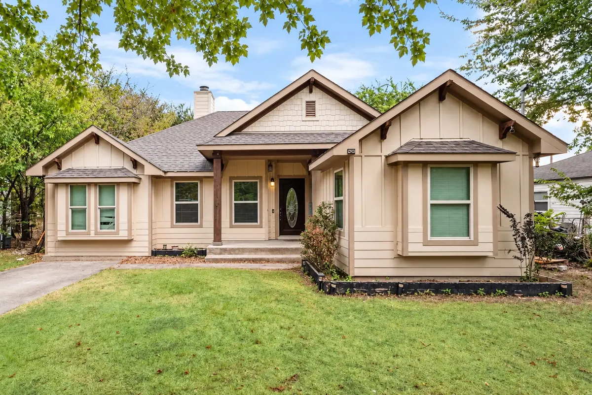 910 English Street, Irving, TX 75061 - #1