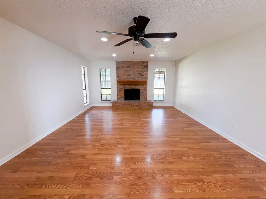 203 Frost Creek Avenue, Groesbeck, TX 76642 - #3