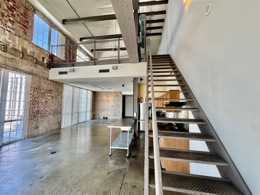 1122 Jackson Street #1104, Dallas, TX 75202 - #2