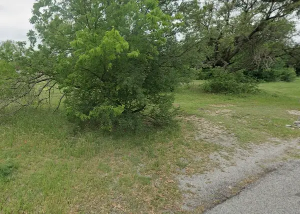 2603 S Shadowood Street, Granbury, TX 76048