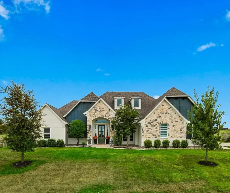 468 Red Bird Drive, Springtown, TX 76082 - #2