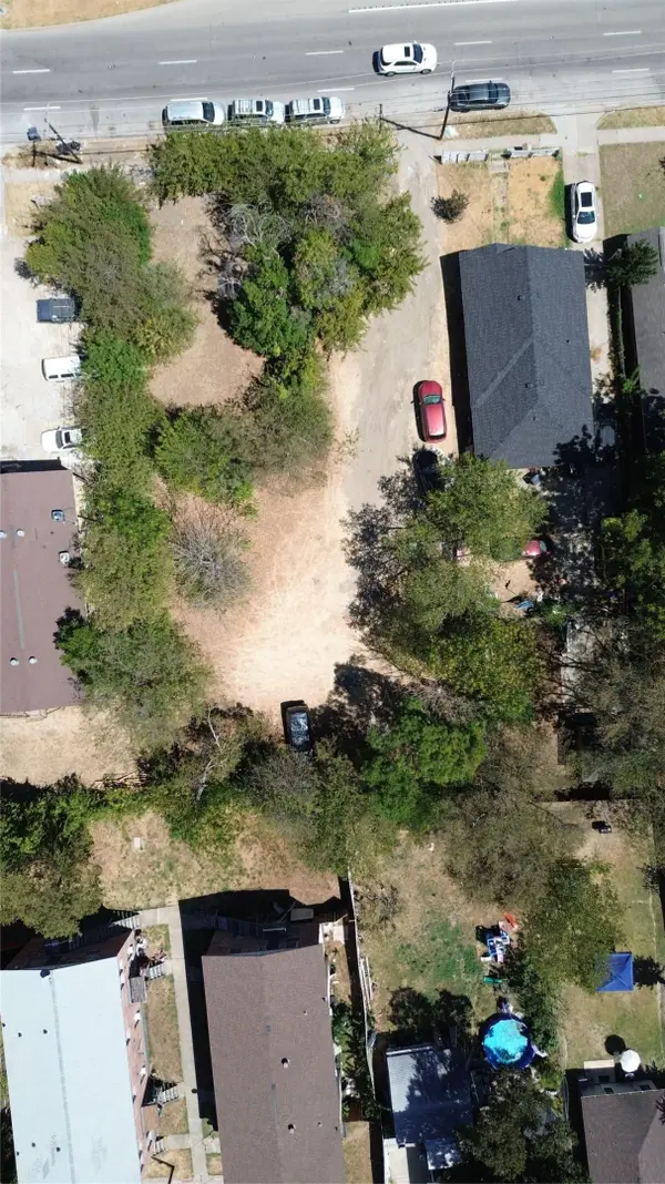 1419 S Barry Avenue, Dallas, TX 75223