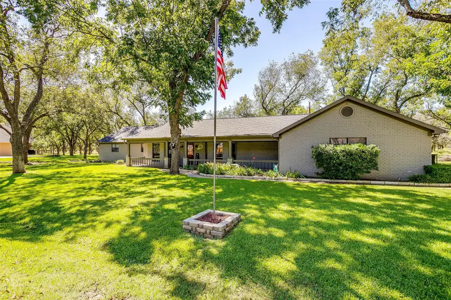 8621 Ravenswood Road, Granbury, TX 76049 - #2