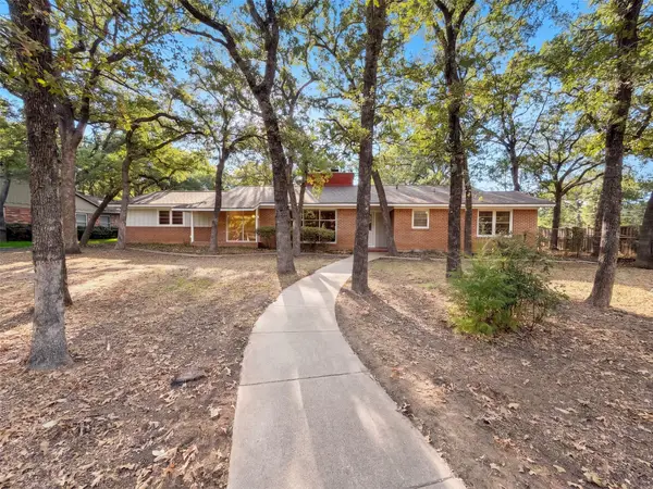 1725 Danciger Drive, Fort Worth, TX 76112