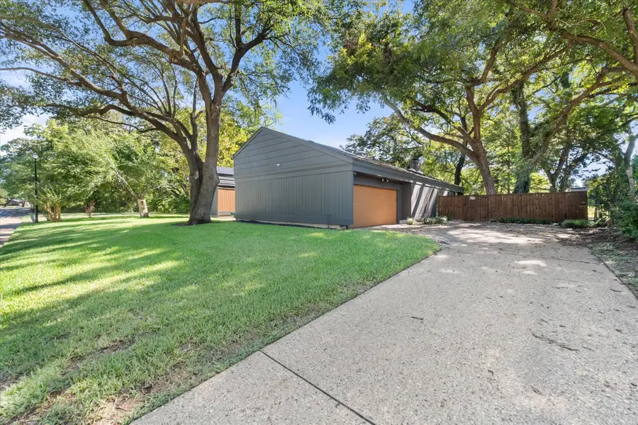 656 The Meadows Parkway, Desoto, TX 75115 - #3