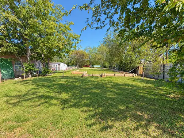 1009 1st Avenue, Mineral Wells, TX 76067