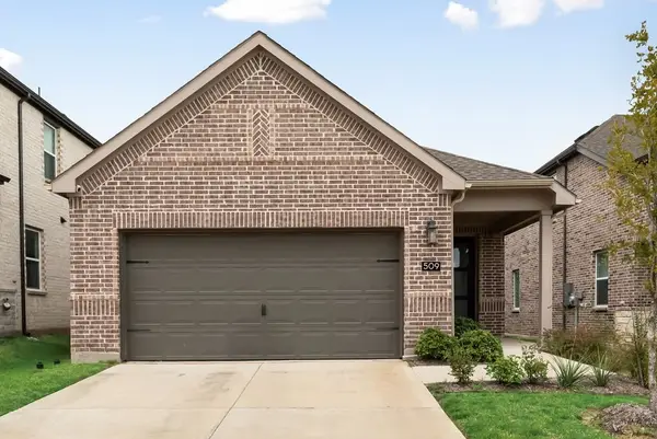 509 Waterhouse Lake Drive, Anna, TX 75409