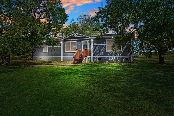 4251 County Road 4413, Commerce, TX 75428