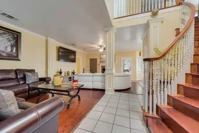 6405 Creekbend Court, Arlington, TX 76001 - #2