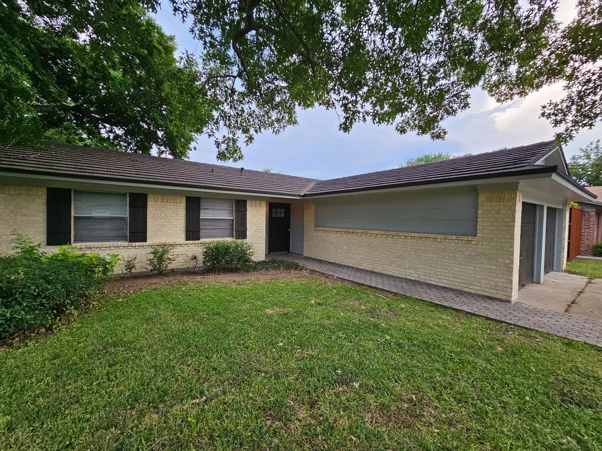 220 Bluebird Circle, Denton, TX 76209 - #1