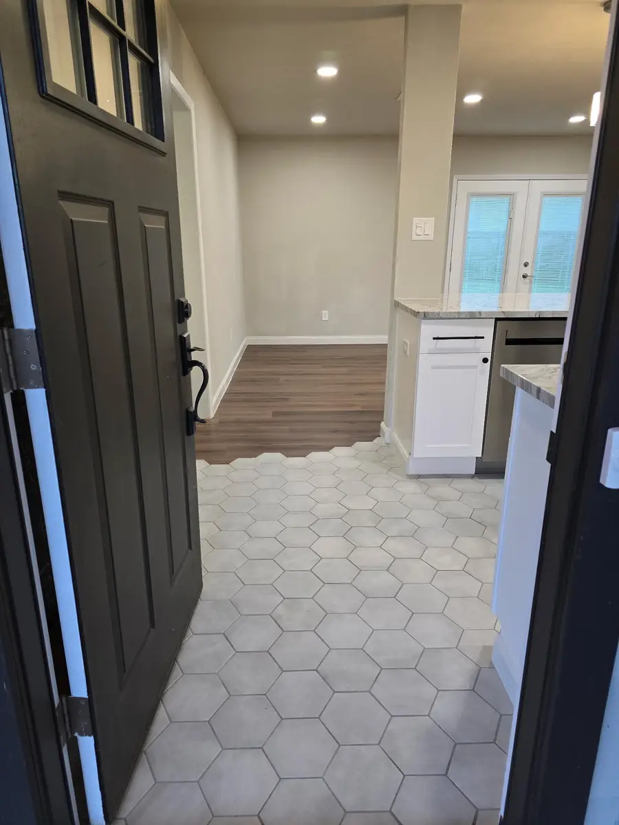 220 Bluebird Circle, Denton, TX 76209 - #3