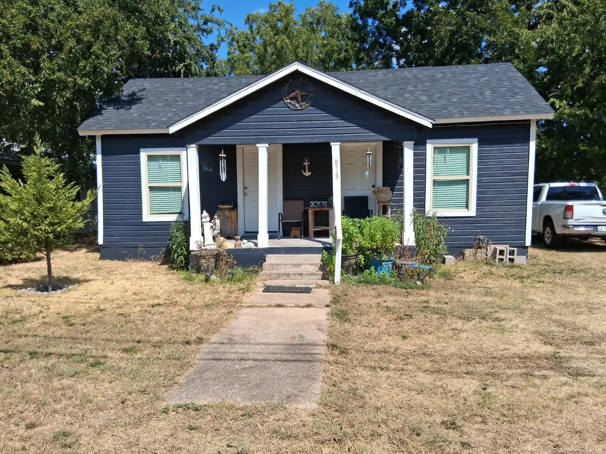 813 N East Street, Sherman, TX 75090 - #1