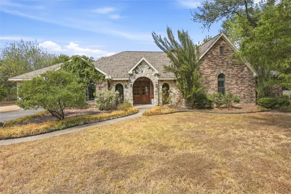13989 Windham Drive, Van Alstyne, TX 75495