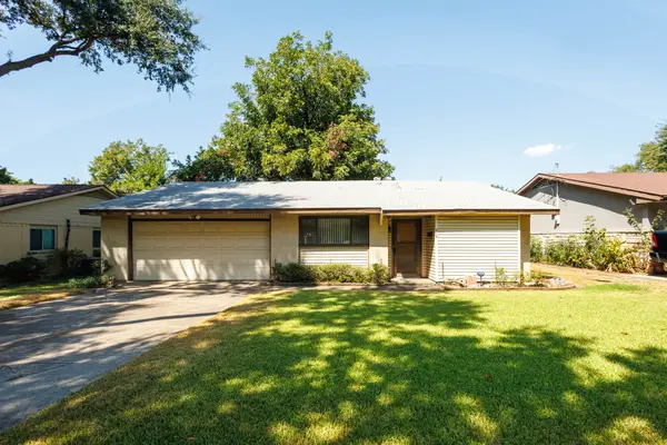 2919 Bergen Lane, Farmers Branch, TX 75234