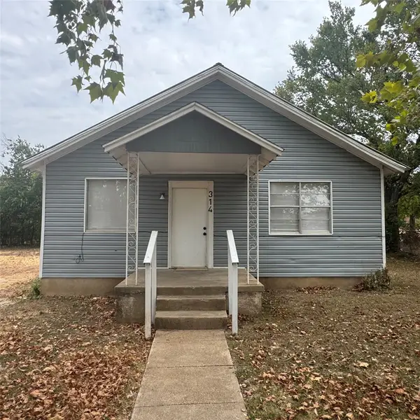 314 Arthur Street, McGregor, TX 76657