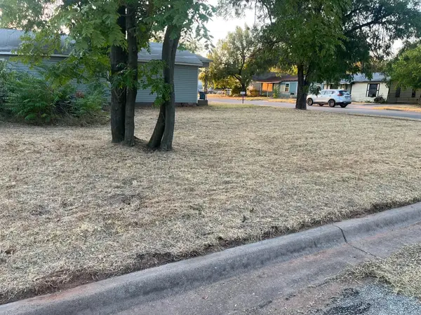 900 Chance Street, Wichita Falls, TX 76301